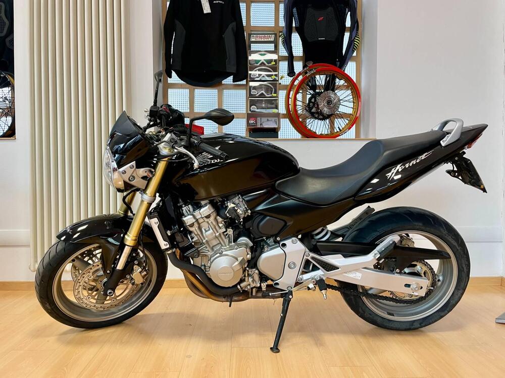 Honda Hornet 600 (2005 - 06) (4)