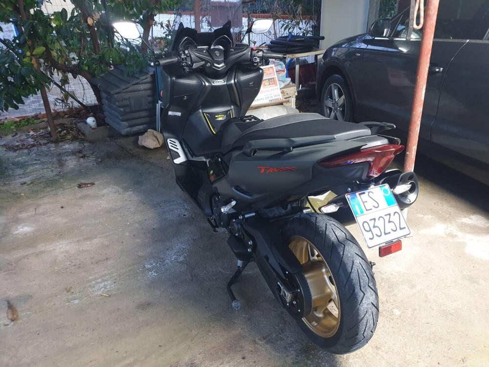 Yamaha T-Max 560 Tech Max (2020) (4)