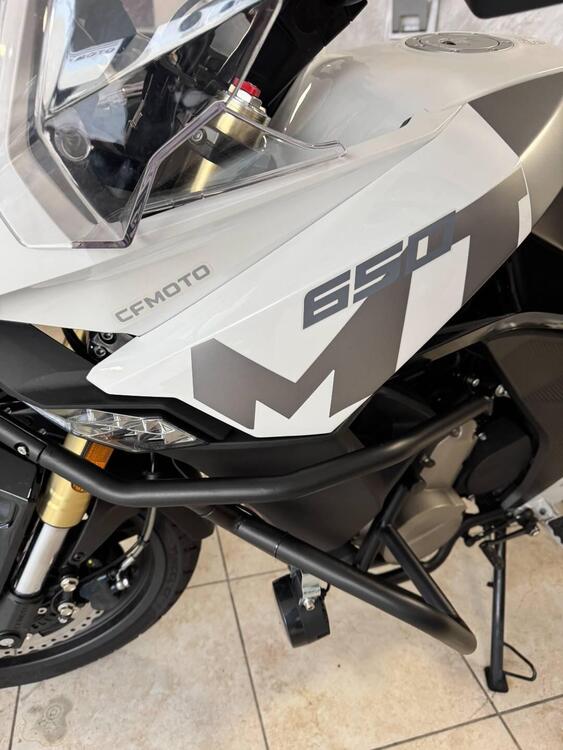 CFMOTO 650MT (2021 - 24) (4)