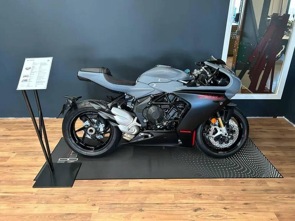 MV Agusta Superveloce 800 (2021 - 25)