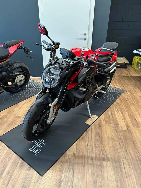 MV Agusta Brutale 1000 RS (2022 - 25) (3)