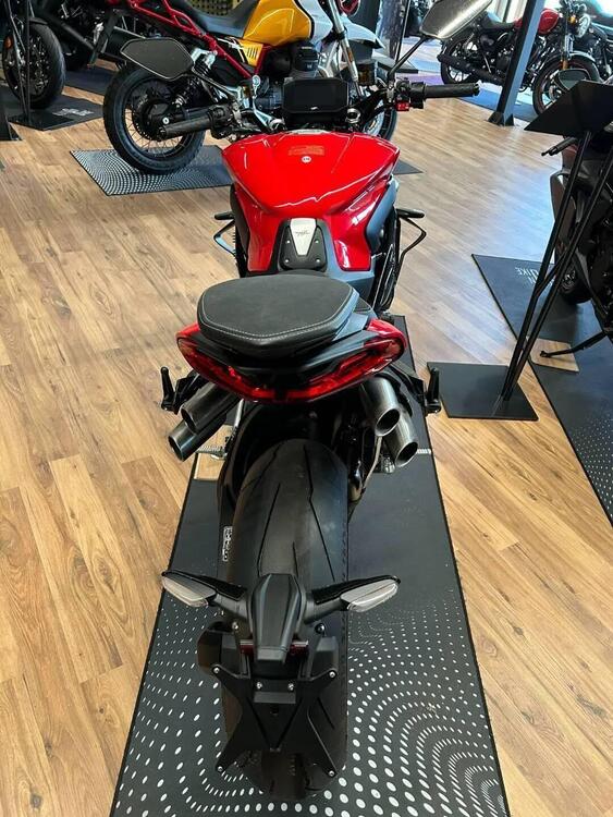 MV Agusta Brutale 1000 RS (2022 - 25) (4)