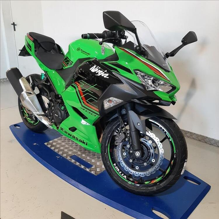 Kawasaki Ninja 400 (2023) (2)