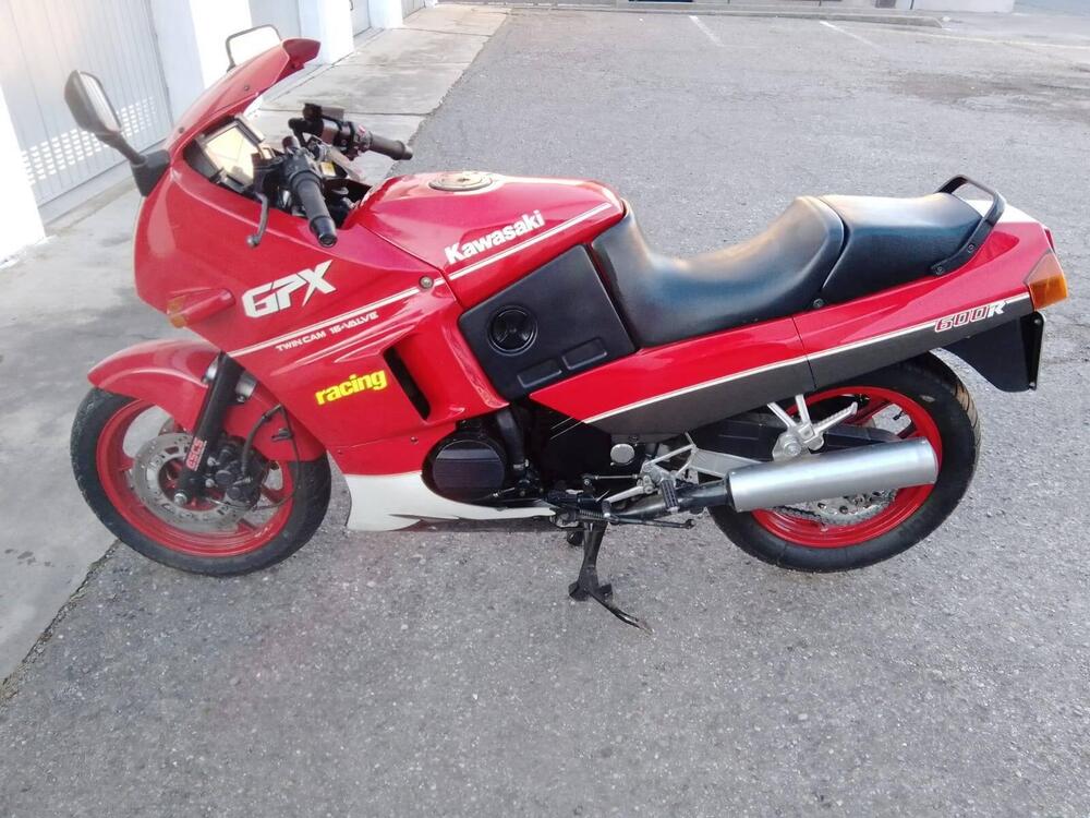 Kawasaki GPX 600 R (2)