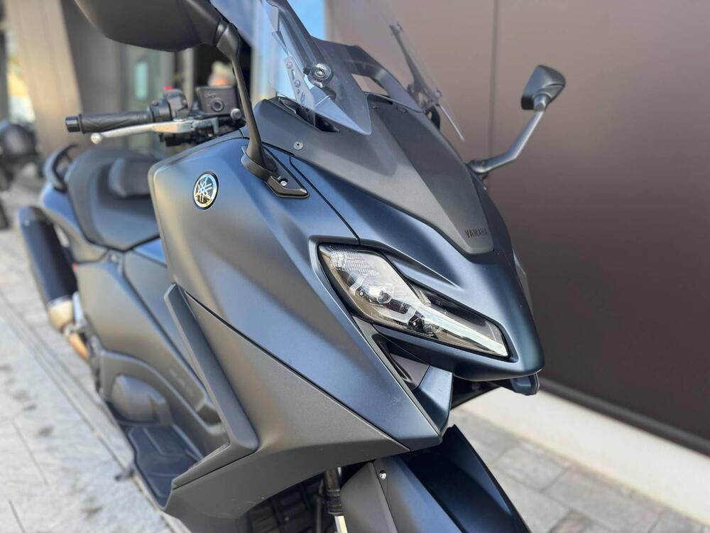 Yamaha T-Max 560 (2022 - 24) (3)