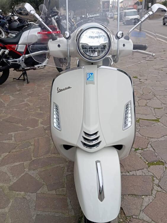 Vespa GTS 300 Super (2023 - 24) (2)