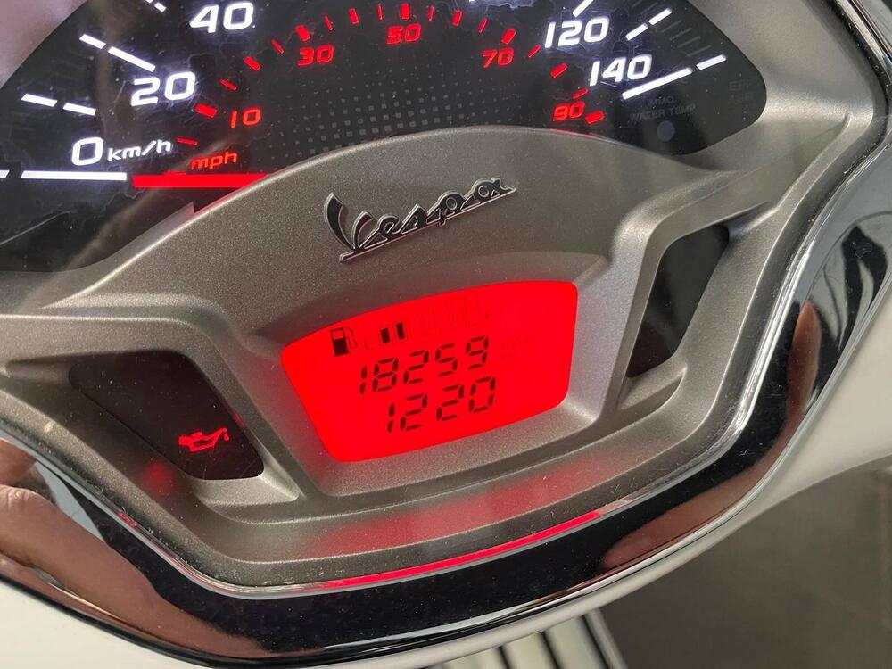 Vespa GTS 300 ABS (2014 - 16) (5)