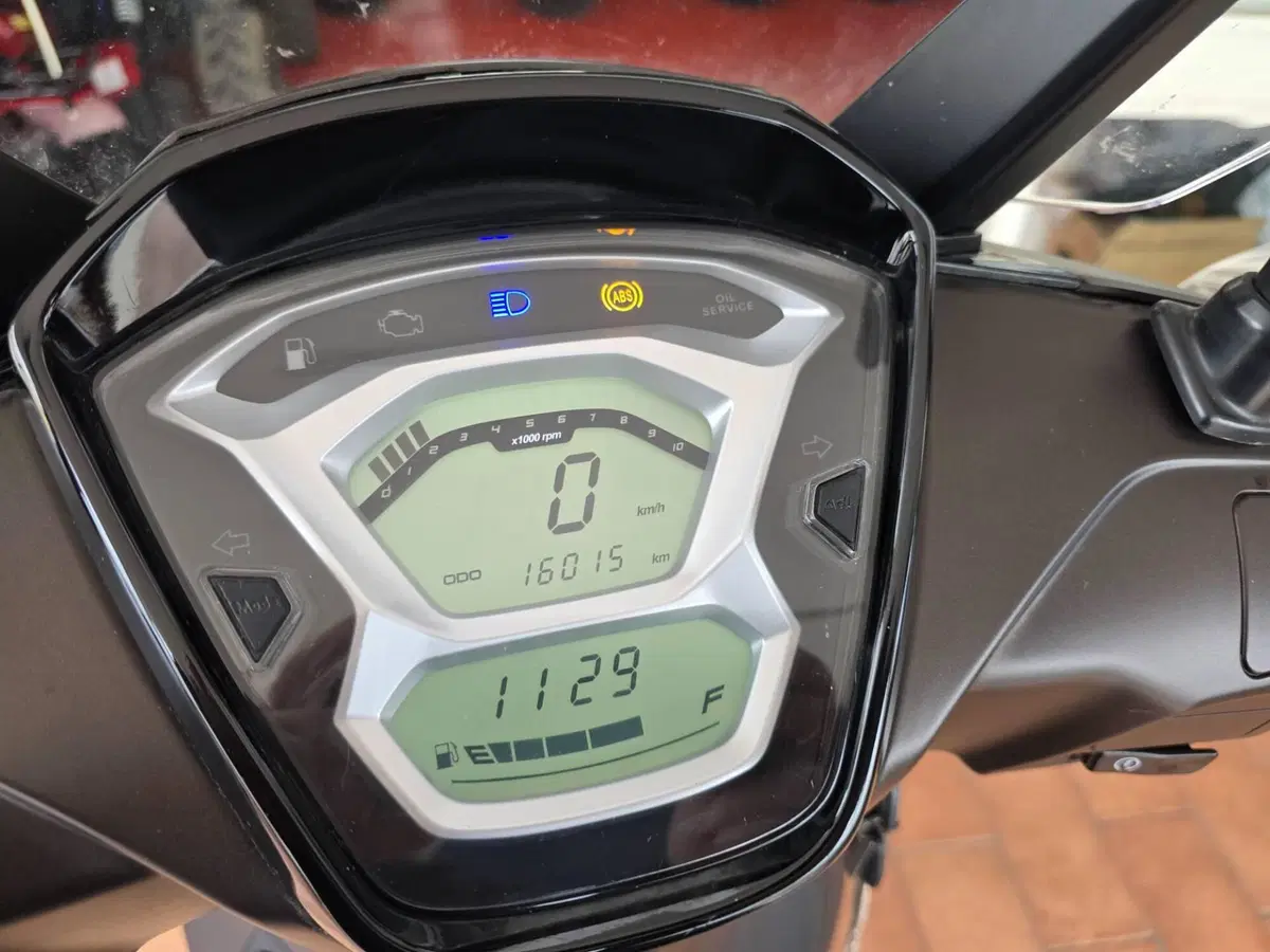 Kymco People 200i S (2021 - 26) (15)