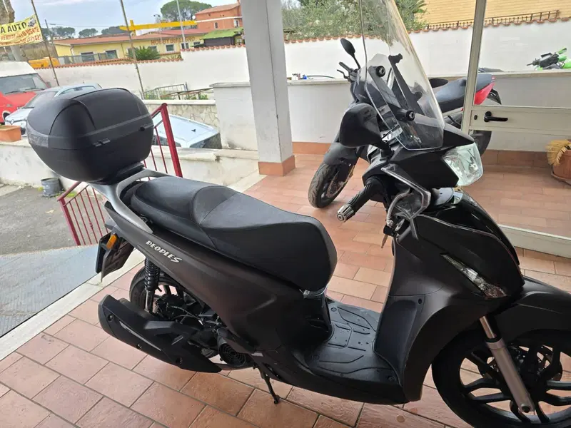 Kymco People 200i S (2021 - 26) (6)