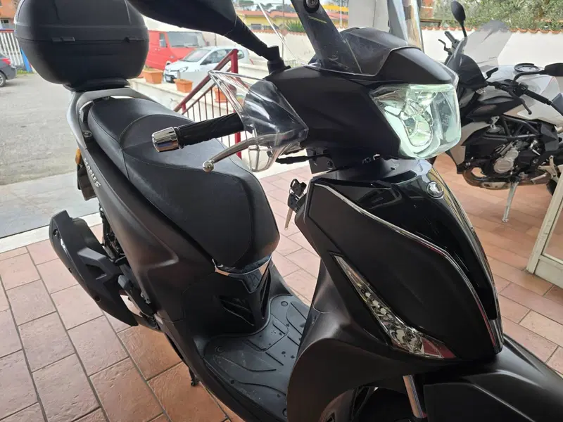 Kymco People 200i S (2021 - 26) (7)