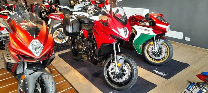 MV Agusta Turismo Veloce 800 R (2023 - 26) (9)