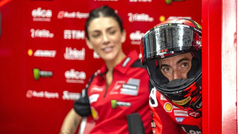 MotoGP 2025. Test di Sepang. Ducati nel 2025 con il motore 2024? Dalle parole di Pecco Bagnaia la possibilit&agrave; c'&egrave;: "Dipende quanto vogliamo rischiare"