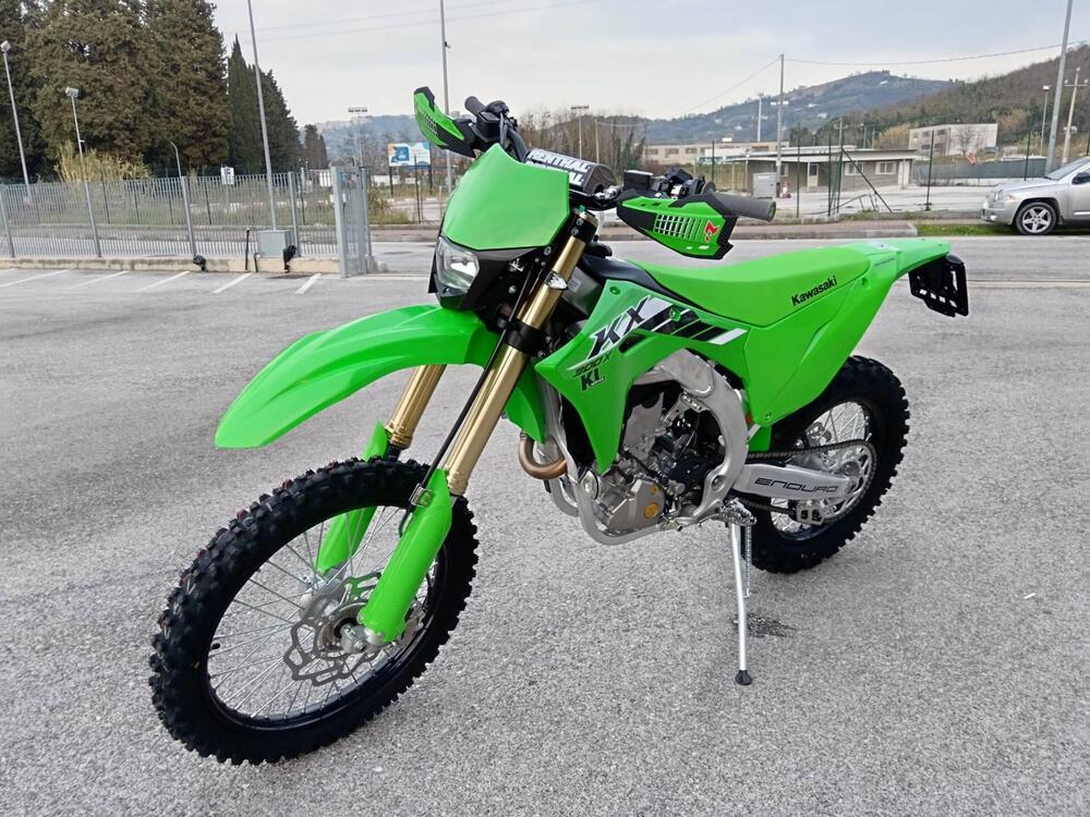 Kawasaki KX 300 X (2024) (3)