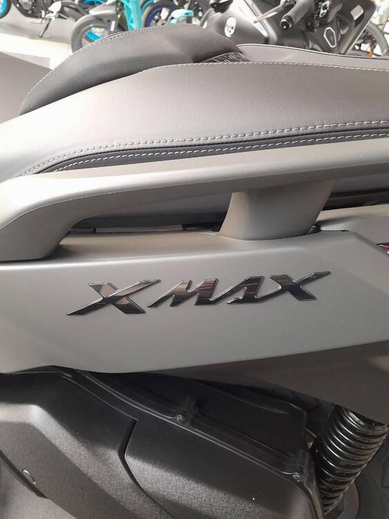 Yamaha X-Max 300 (2025)