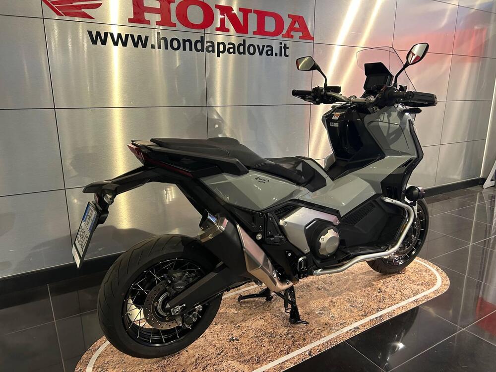 Honda X-ADV 750 DCT (2021 - 24) (2)