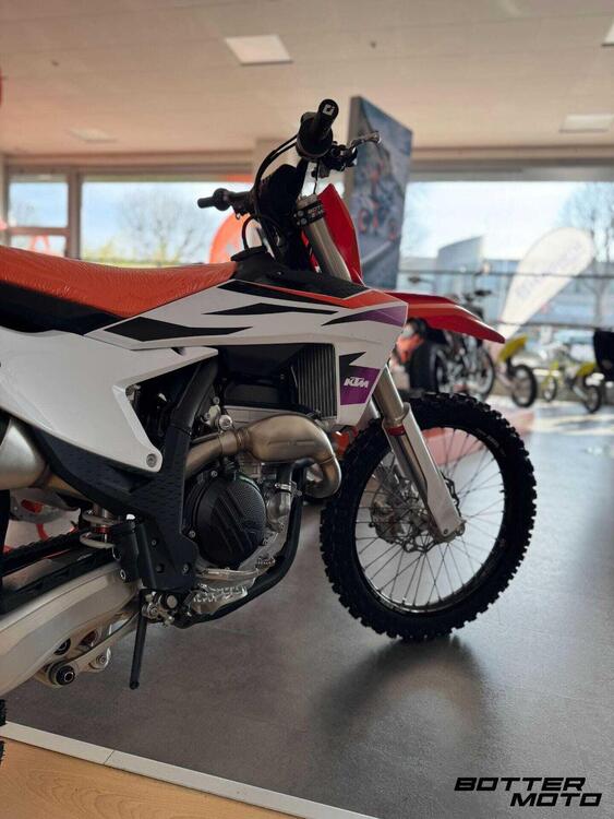 KTM 250 SX-F (2024) (5)