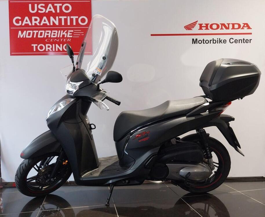 Honda SH 300 i Sport ABS (2018 - 20) (2)