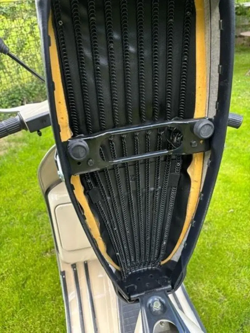 Piaggio Vespa Px 150 (8)