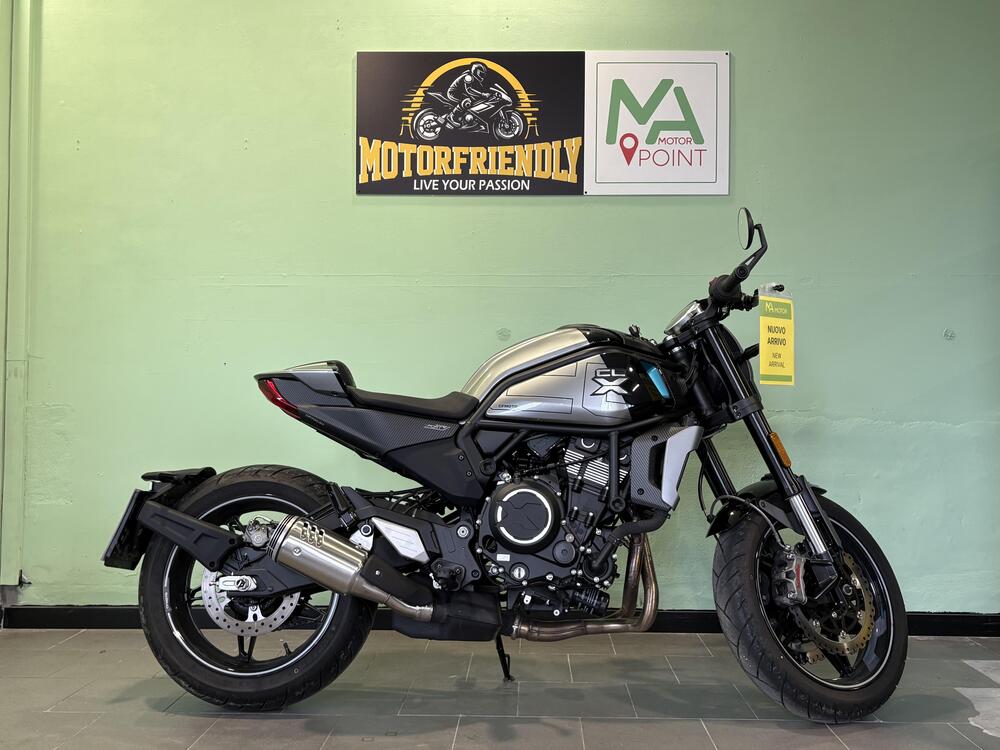 CFMOTO 700CL-X Sport (2022 - 25) (2)