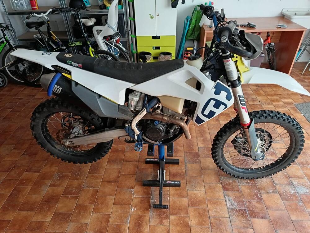 Husqvarna FE 350 (2020) (2)