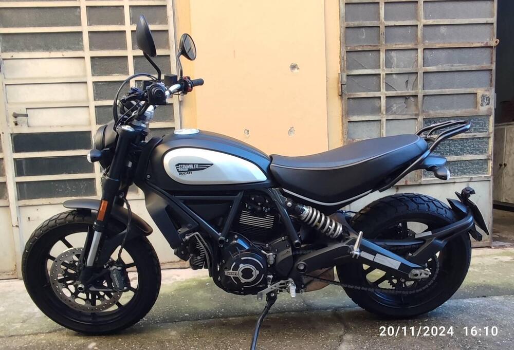 Ducati Scrambler 800 Icon Dark (2021 - 22)