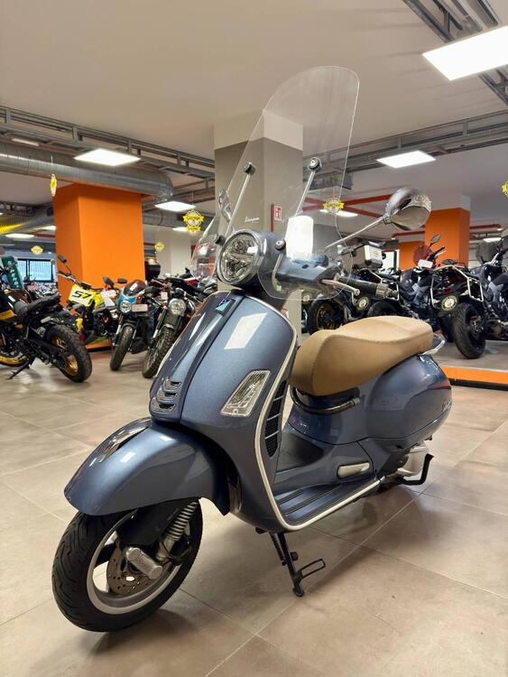 Vespa GTS 300 Hpe (2019) (3)