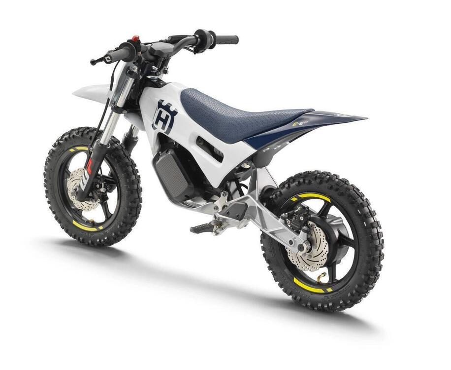 Husqvarna EE 2 (2024 - 25) (2)