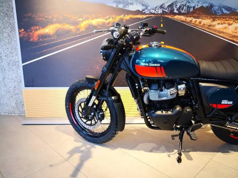 Royal Enfield Bear 650 (2025 - 26) (10)