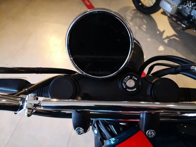 Royal Enfield Bear 650 (2025 - 26) (12)