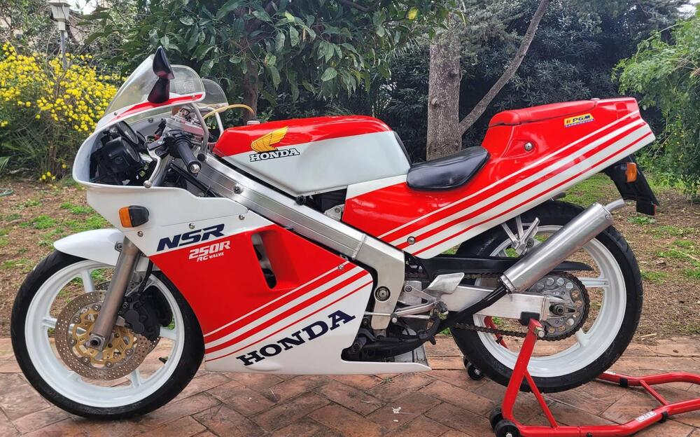 Honda NSR 250 R MC 18 FMI (2)