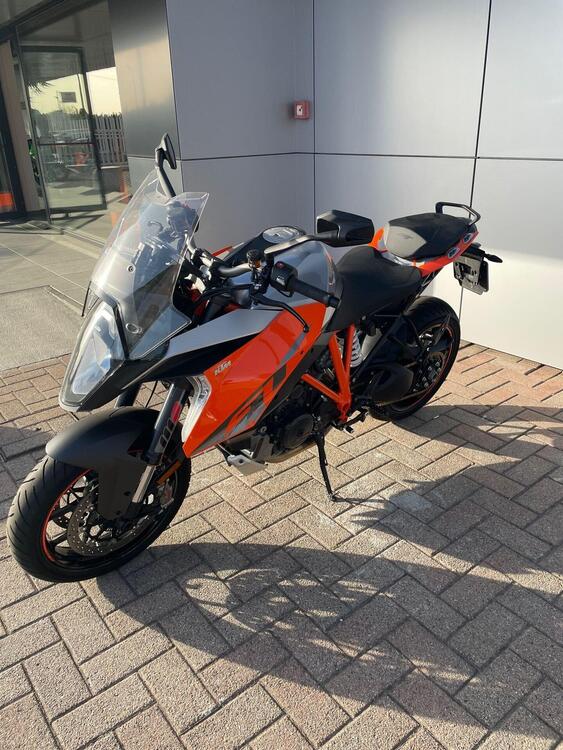 KTM 1290 Super Duke GT ABS (2016 - 18) (3)