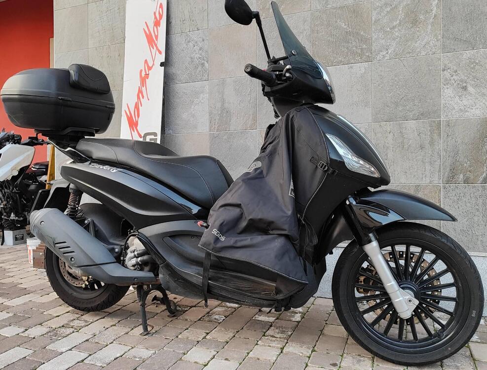 Piaggio Beverly 300 i.e. Police ABS-ASR (2017 - 20)