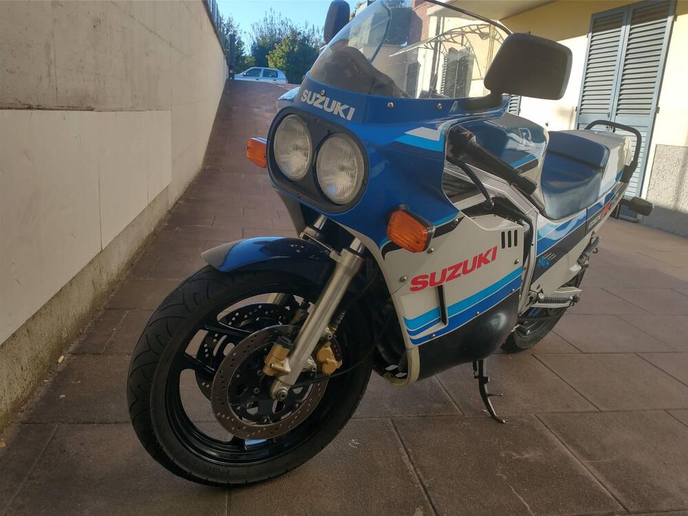 Suzuki GSX-R 750 (4)