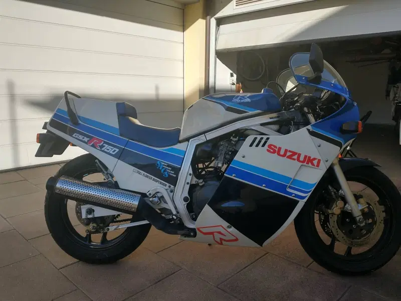 Suzuki GSX-R 750 (7)
