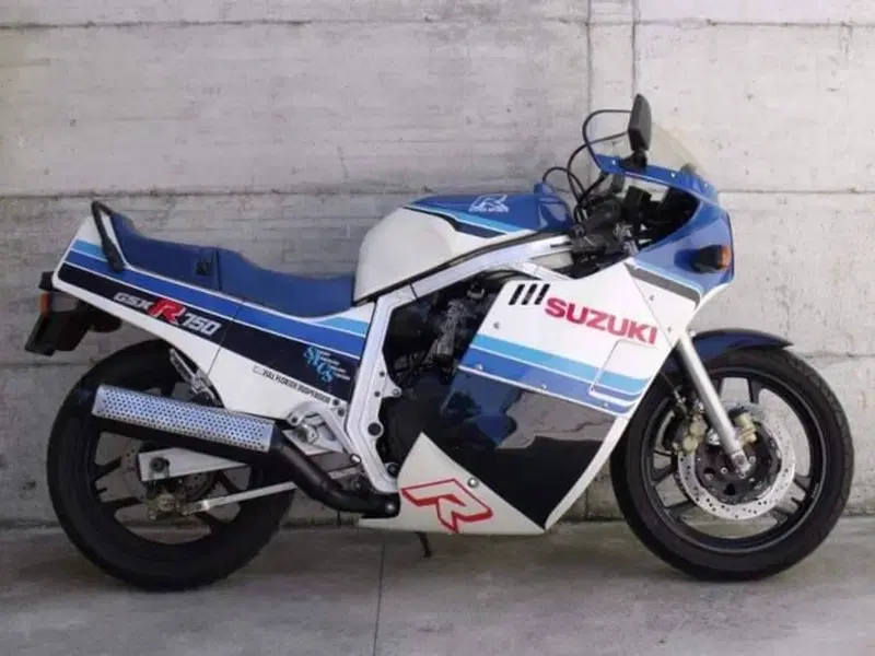 Suzuki GSX-R 750 (11)