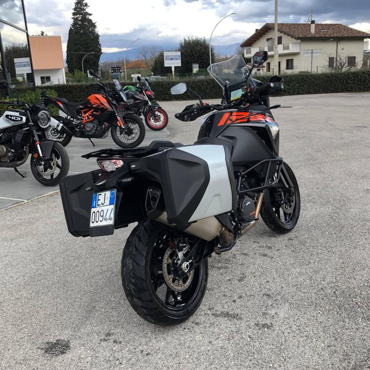 KTM 1290 Super Adventure S (2017 - 20) (2)