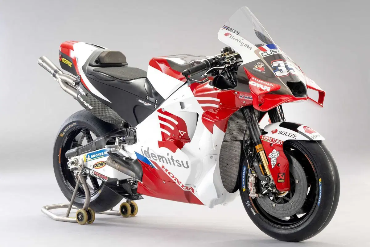 MotoGP 2025. Presentazione del team Honda LCR: livree diverse per Johann Zarco e Somkiat Chantra  [VIDEO E GALLERY] (5)