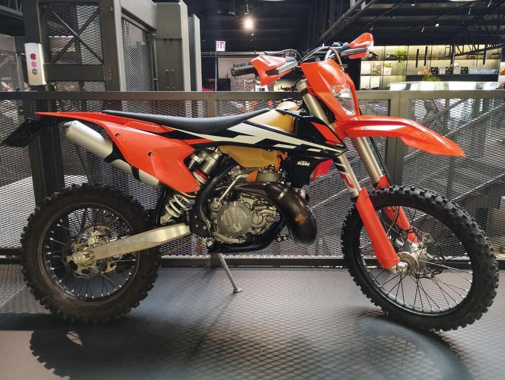 KTM 250 EXC E (2016)