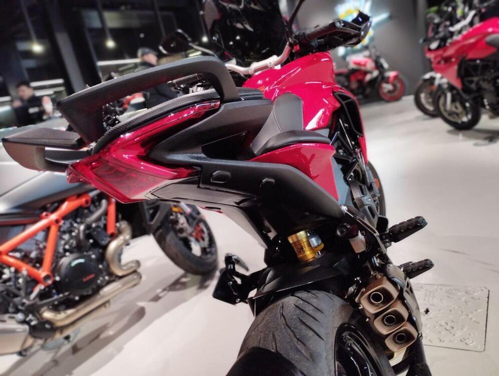 MV Agusta Turismo Veloce 800 R (2023 - 25) (4)