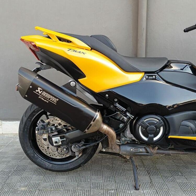 Yamaha T-Max 560 (2022 - 24) (2)