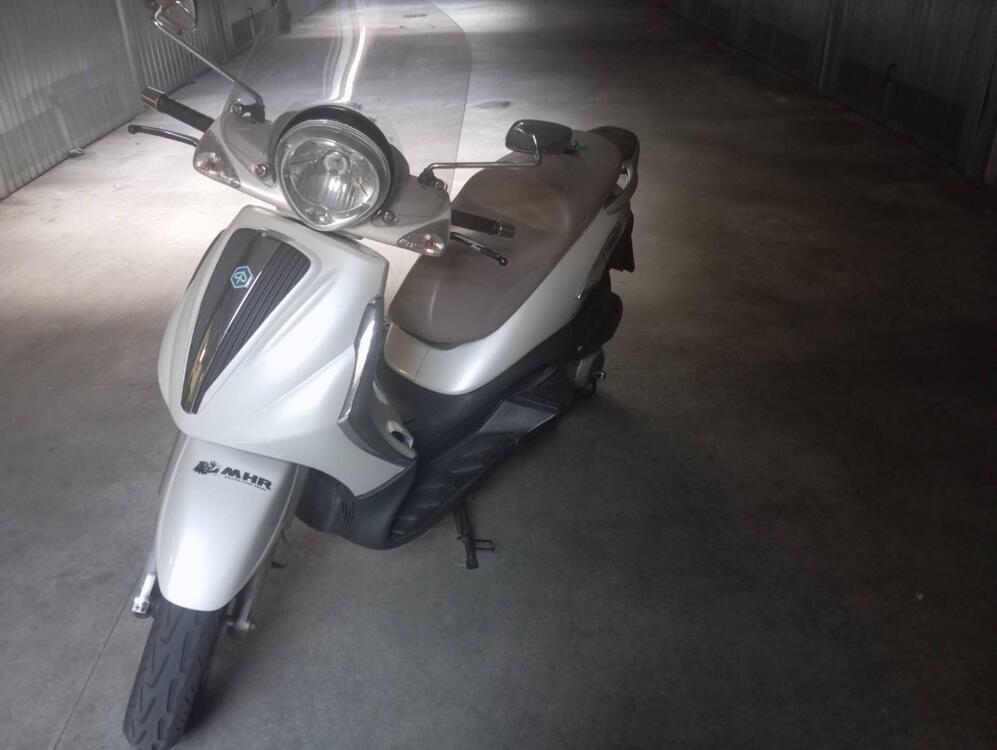 Piaggio Beverly 300 i.e. (2010 - 16)