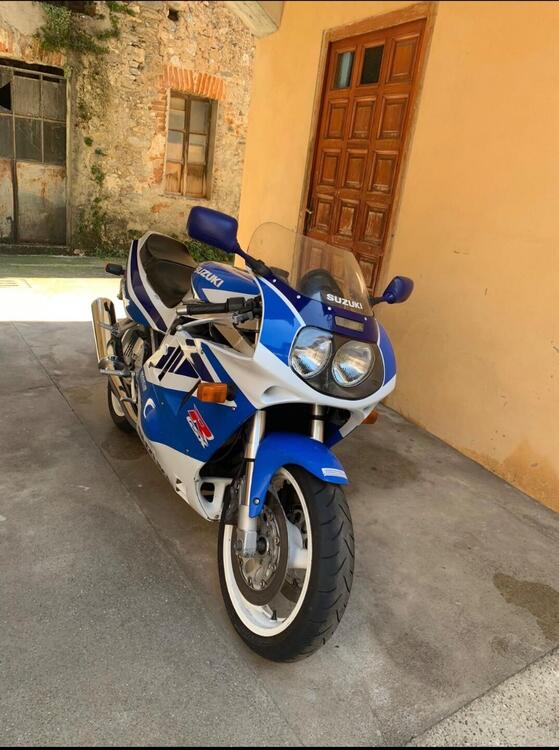 Suzuki GSX R 750 (1991) (3)