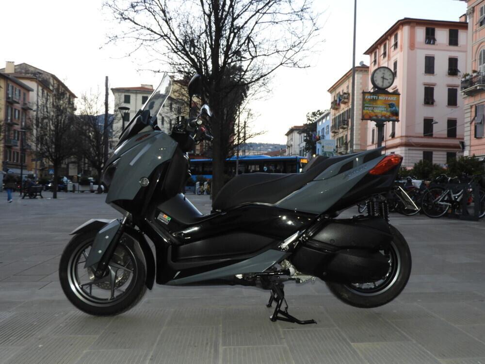 Yamaha X-Max 300 Tech Max (2021 - 24) (4)