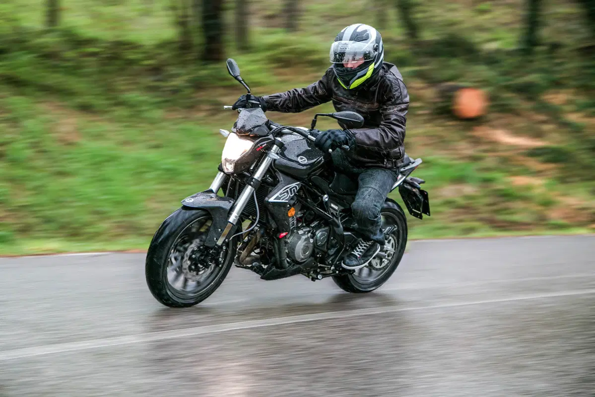 Benelli BN 302 (3)
