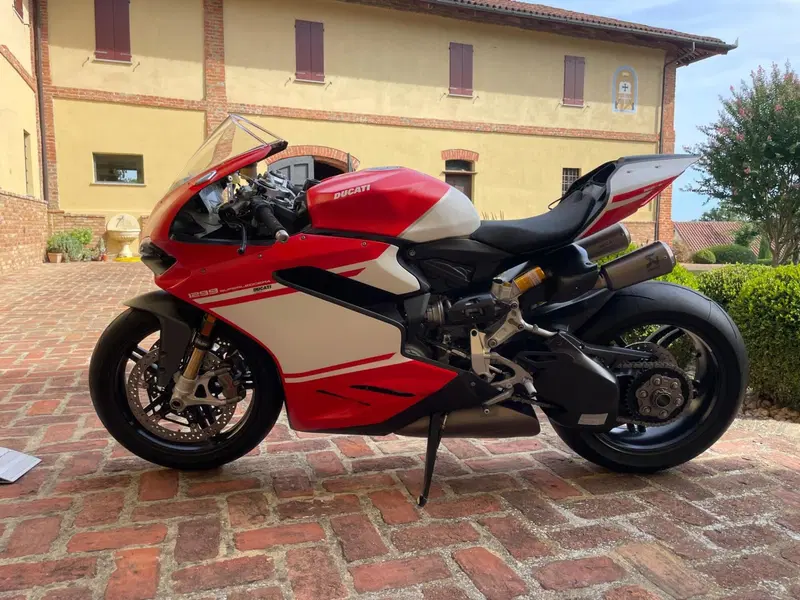 Ducati Superleggera 1299 (2017)