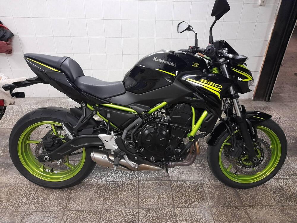 Kawasaki Z 650 (2021 - 24) (3)