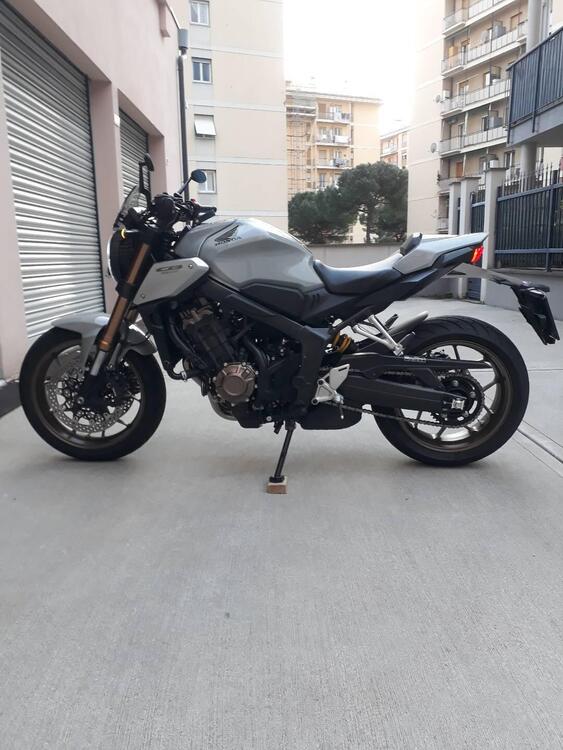 Honda CB 650 R (2021 - 23) (4)