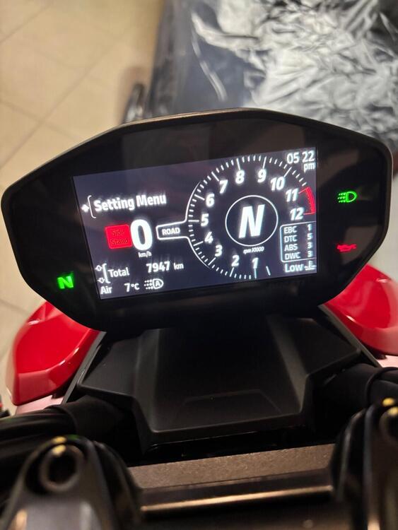 Ducati Streetfighter V2 (2022 - 24) (4)