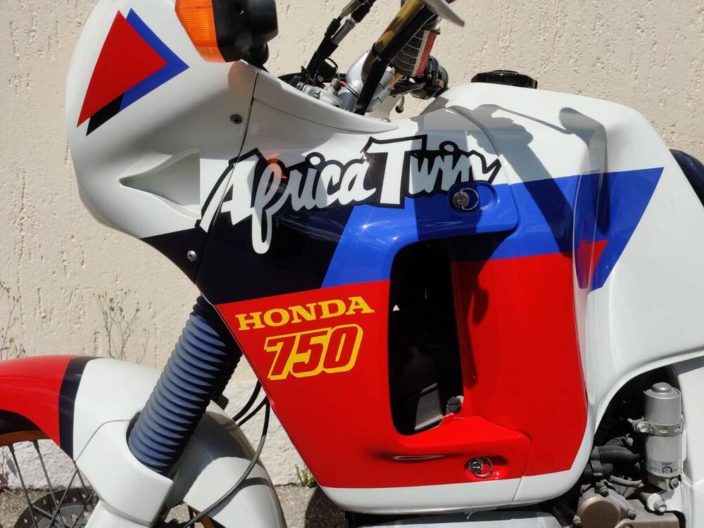 Honda Africa Twin 750 (3)