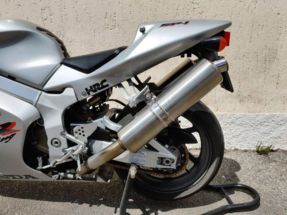 Honda VTR 1000 SP-1 (2000 - 01) (4)